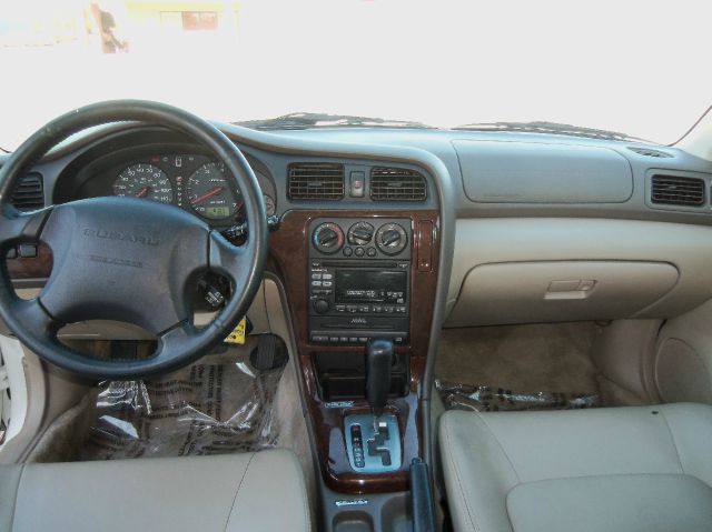 Subaru Outback 2001 photo 14