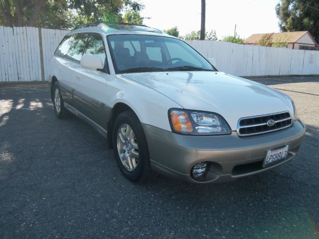 Subaru Outback 2001 photo 18