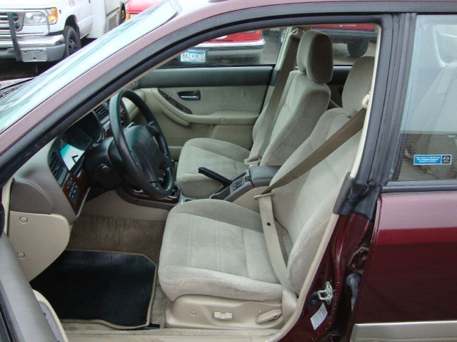 Subaru Outback 2001 photo 1