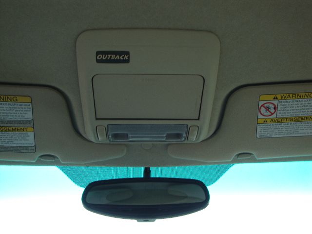 Subaru Outback 2001 photo 15