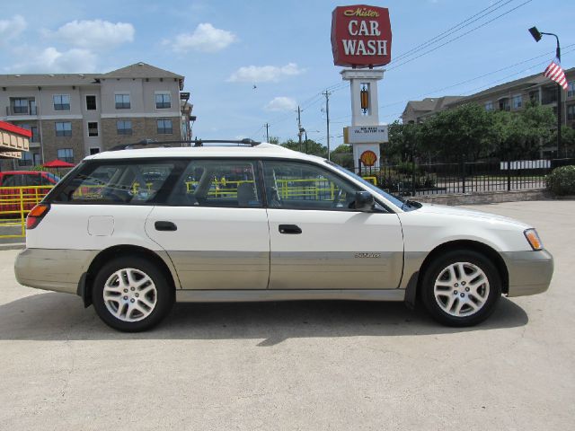 Subaru Outback 2001 photo 2