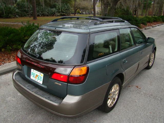 Subaru Outback 2001 photo 2