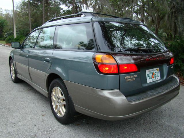 Subaru Outback 2001 photo 3