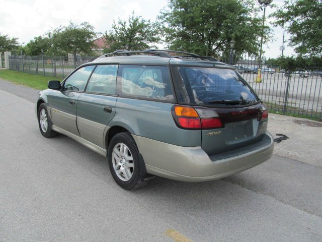 Subaru Outback 2001 photo 3