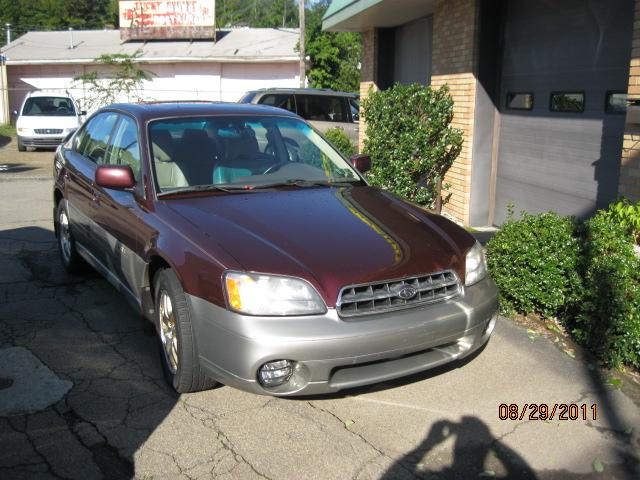 Subaru Outback SLT 25 Sedan