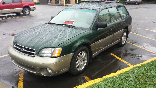 Subaru Outback 2001 photo 2