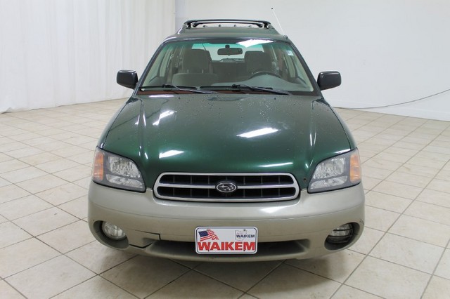 Subaru Outback 2001 photo 1