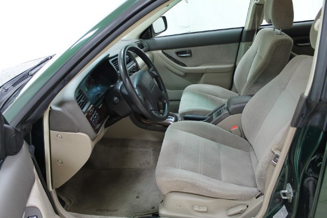 Subaru Outback 2001 photo 5