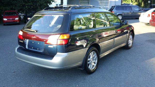 Subaru Outback 2001 photo 3