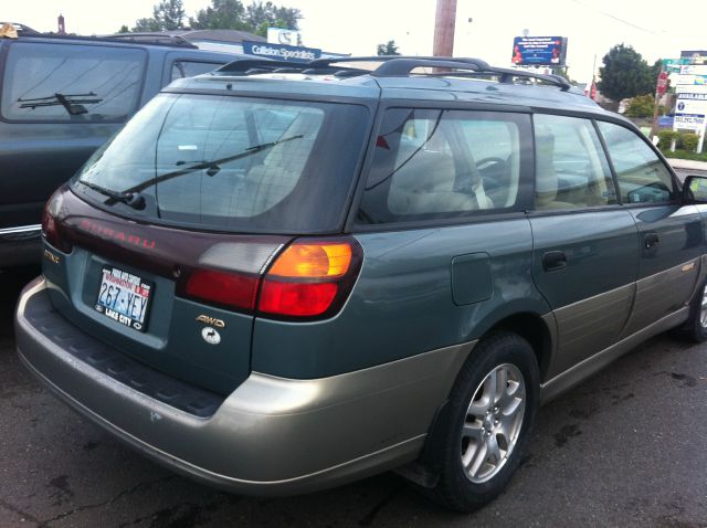 Subaru Outback 2001 photo 1