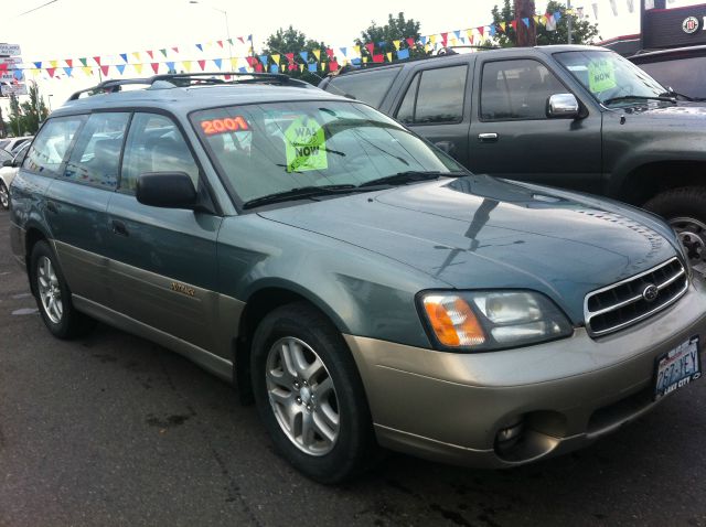 Subaru Outback 2001 photo 4