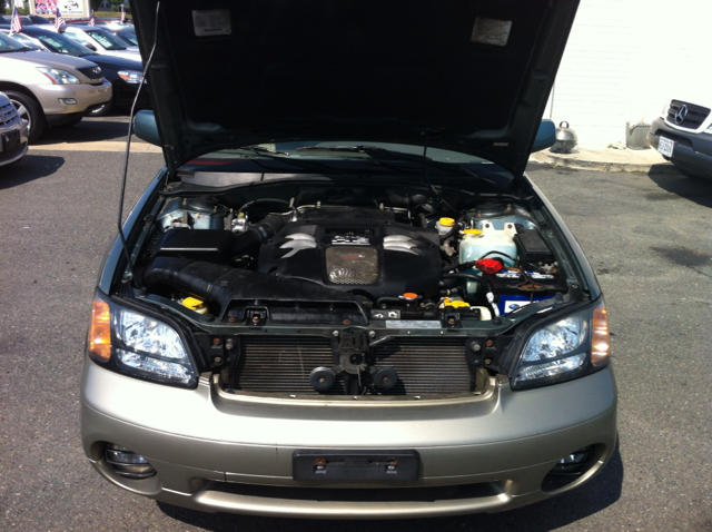 Subaru Outback 2001 photo 4