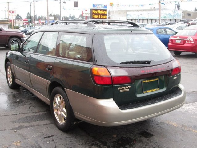 Subaru Outback 2001 photo 4