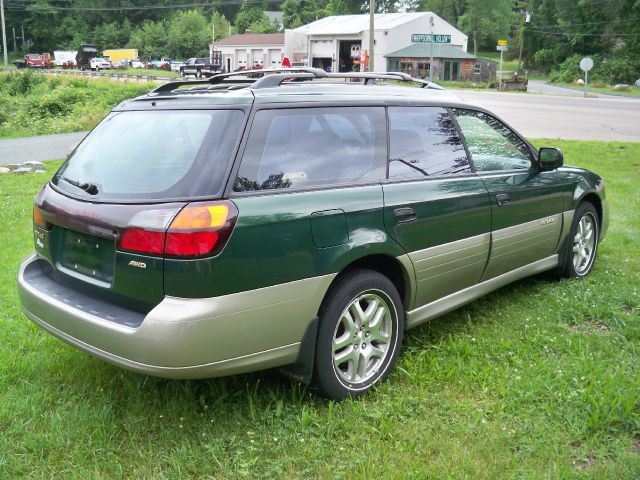 Subaru Outback 2001 photo 1