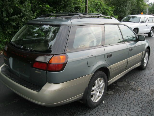 Subaru Outback 2001 photo 4