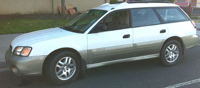 Subaru Outback 2001 photo 15