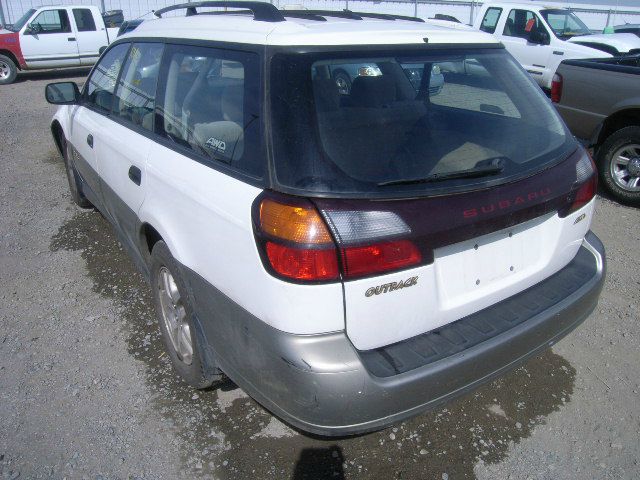 Subaru Outback 2001 photo 7