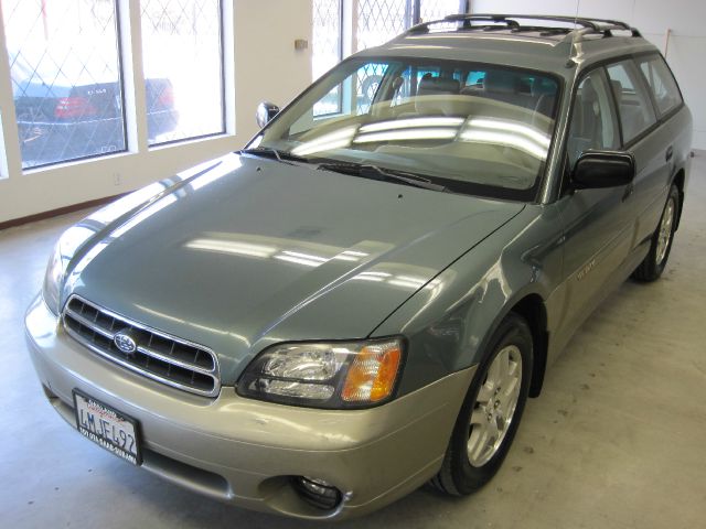 Subaru Outback 2001 photo 3