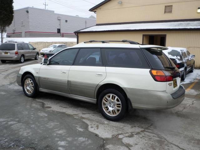 Subaru Outback 2002 photo 3