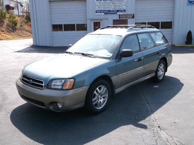 Subaru Outback 2002 photo 2