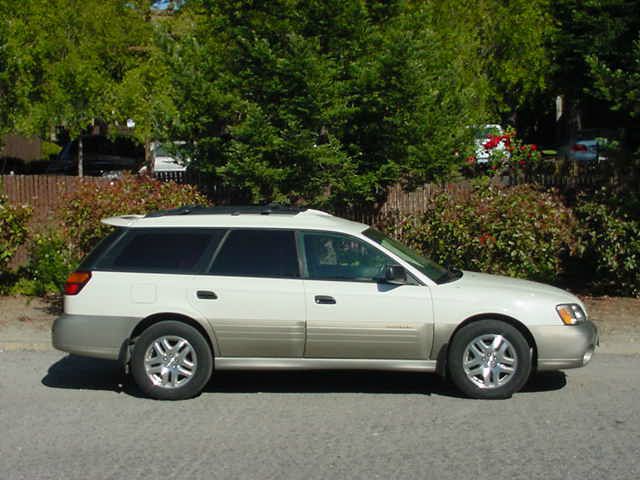 Subaru Outback 2002 photo 4