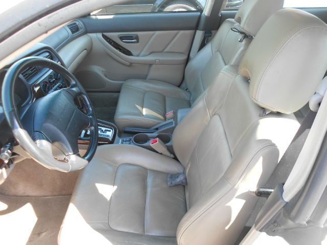 Subaru Outback 2002 photo 5