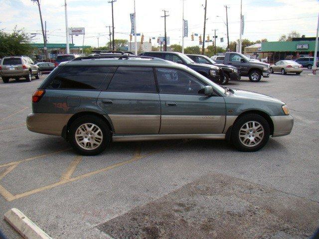 Subaru Outback 2002 photo 3