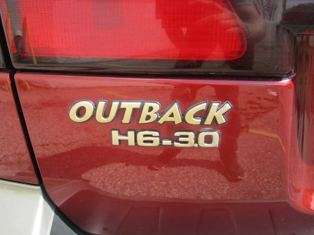 Subaru Outback 2002 photo 11