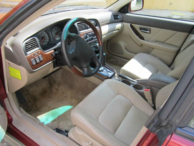 Subaru Outback 2002 photo 16