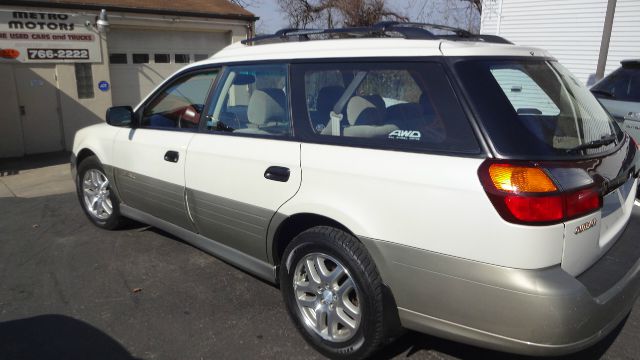 Subaru Outback 2002 photo 1