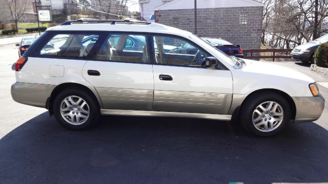 Subaru Outback 2002 photo 3