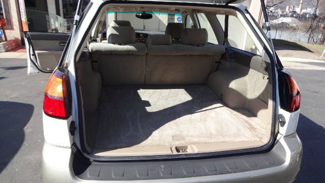 Subaru Outback 2002 photo 7