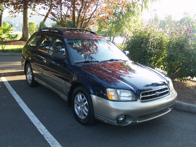 Subaru Outback 2002 photo 2