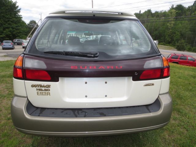 Subaru Outback 2002 photo 2