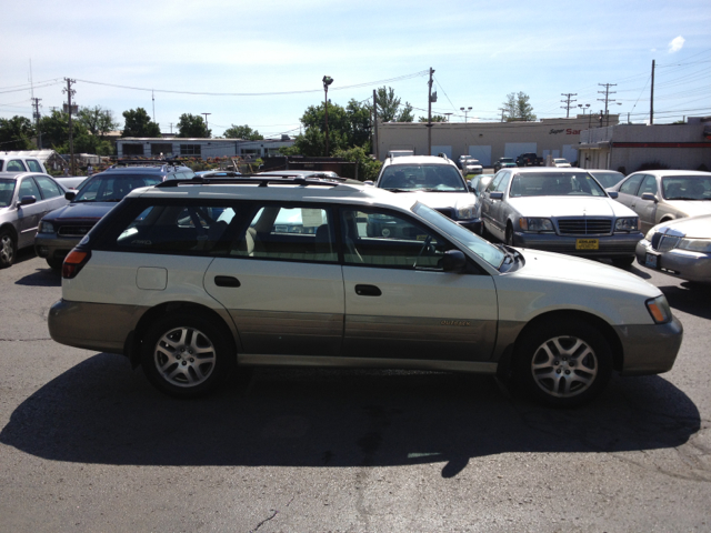 Subaru Outback 2002 photo 10