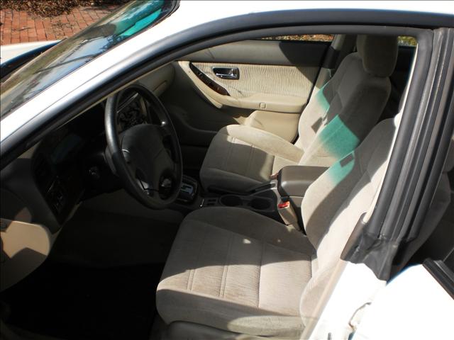 Subaru Outback 2002 photo 5