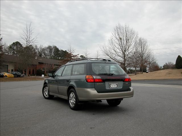 Subaru Outback 2002 photo 2