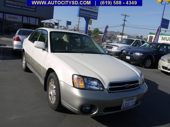 Subaru Outback 2002 photo 3