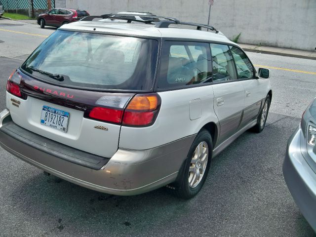 Subaru Outback 2002 photo 4