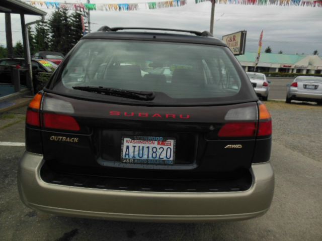 Subaru Outback 2002 photo 17