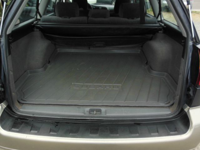 Subaru Outback 2002 photo 19