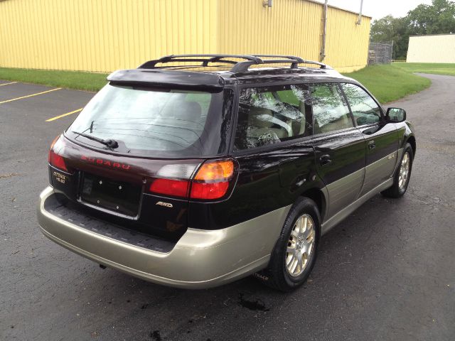 Subaru Outback 2002 photo 9