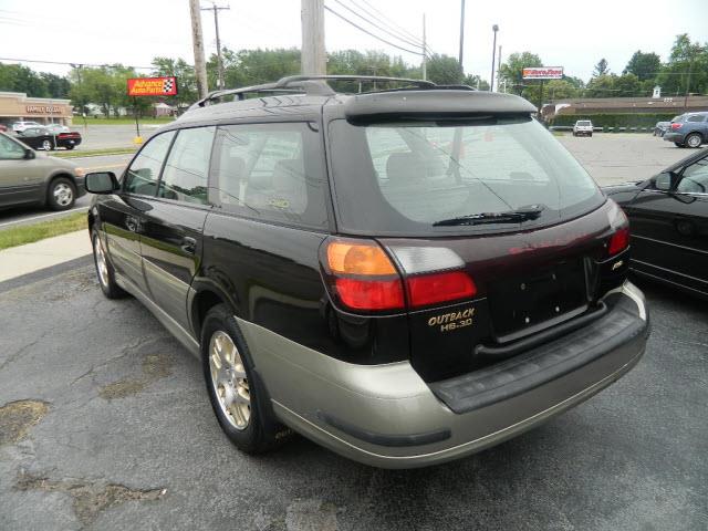 Subaru Outback 2002 photo 1