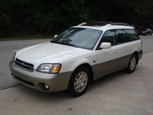 Subaru Outback 2002 photo 1