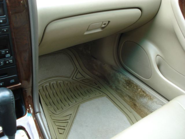 Subaru Outback 2002 photo 10