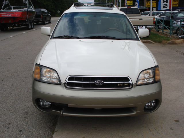 Subaru Outback 2002 photo 23