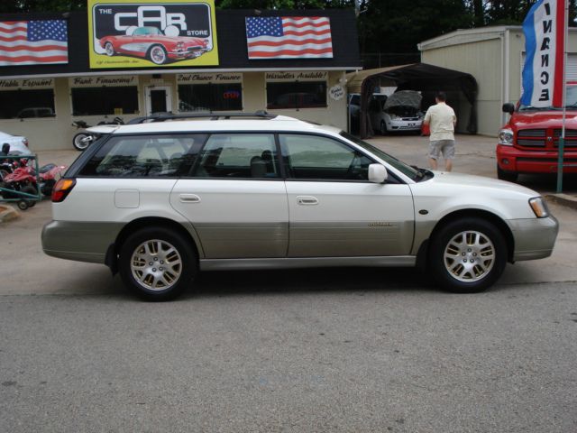 Subaru Outback 2002 photo 30