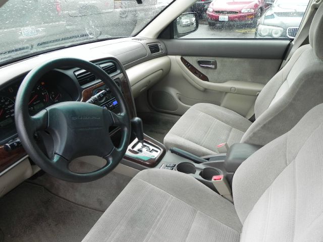 Subaru Outback 2003 photo 3