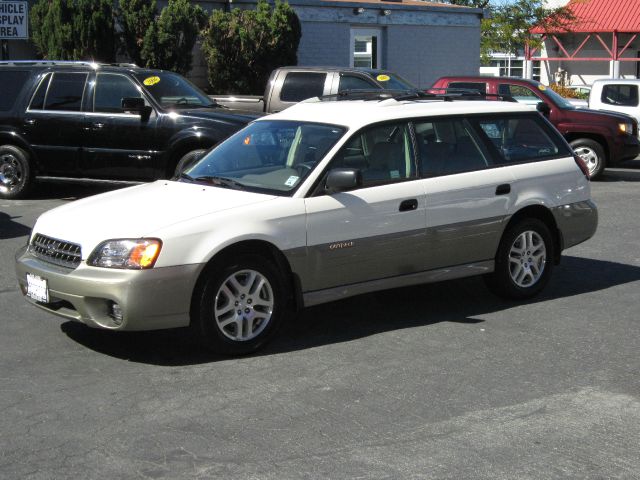 Subaru Outback 2003 photo 2