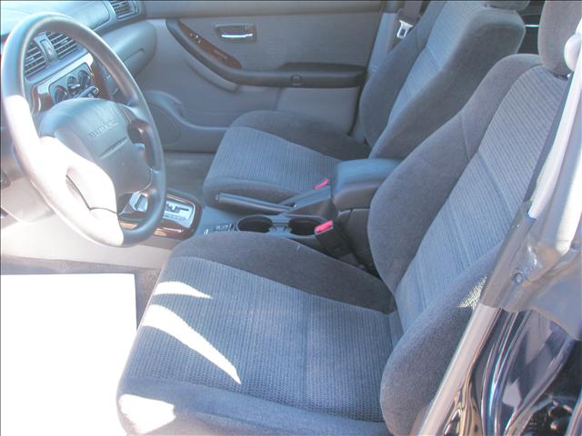 Subaru Outback 2003 photo 2